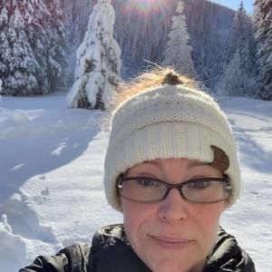 Meet your Posher, Dana